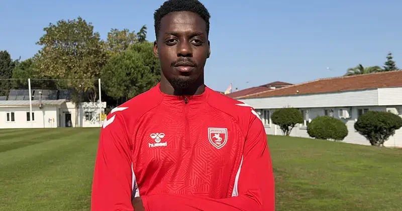 Samsunsporlu Bayo: Derbiye kazanmak izin çıkacağız