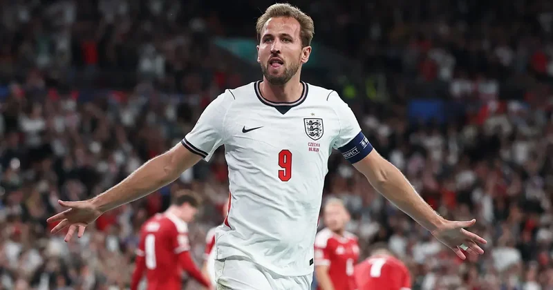 İngiltere 3 golle kazandı! Kane 36 yıllık rekoru kırdı