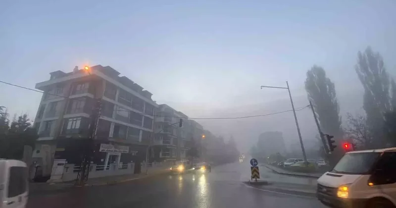 Eskişehir’de sis etkili oldu