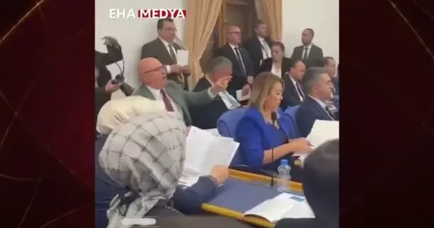 CHP li Tanal yine bildiğiniz gibi! Komisyonu provoke etti, kameralar önünde yalan söyledi