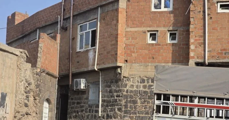 Urfa haberleri: Başından vurulup öldü! Gözaltılar var... Evde silahlı çatışma SON DAKİKA HABER Son dakika haberleri