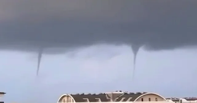 Antalya da denizde hortumlar oluştu Antalya Haberleri