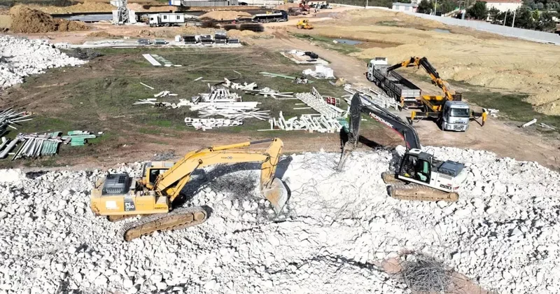 Kocaelispor a 7 futbol sahalı devasa yeni tesis: İlk kazık vuruldu