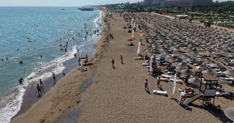 Bakan Mehmet Nuri Ersoy duyurdu! Antalya ziyaretçi sayısında ziyaretçi rekoru kırdı: Tam 2 milyon 216 bin 554 turisti ağırladı!