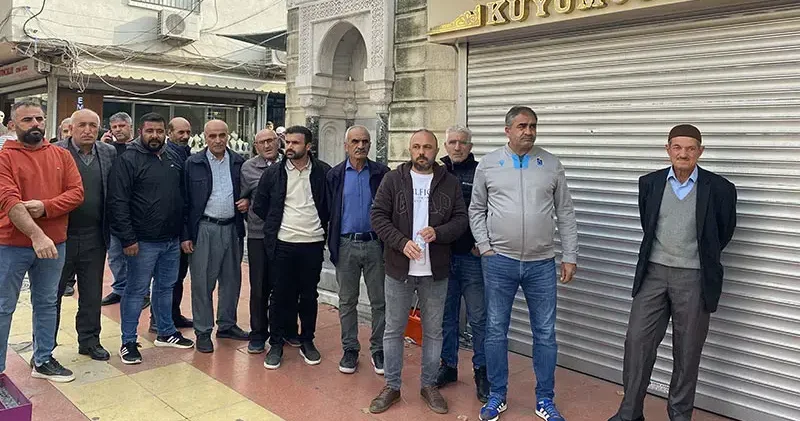 Manisa da kuyumcu mağdurları, para ve altınlarını istedi