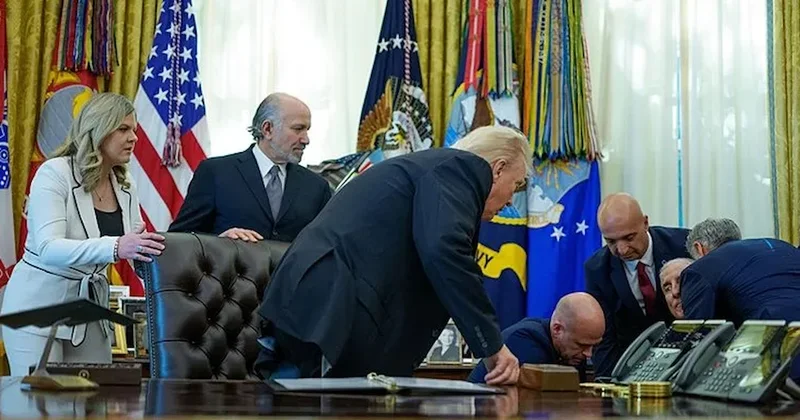 Beyaz Saray da panik! Canlı yayında bayıldı Dr. Mehmet Öz müdahale etti! Sözcü Gazetesi