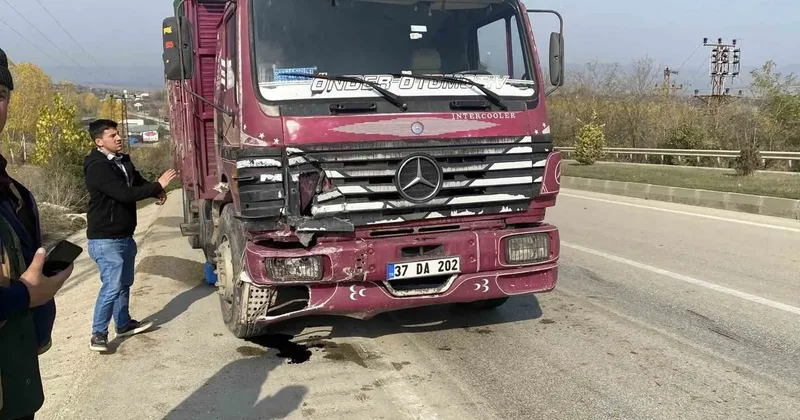 Arıza yapan otomobile kamyon çarptı: 1 ağır yaralı