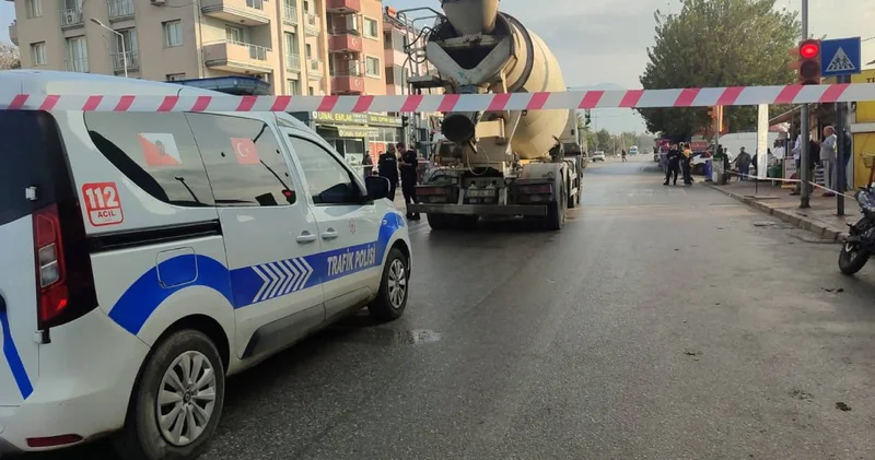Torununu okula götürürken beton mikseri çarpan babaanne hayatını kaybetti