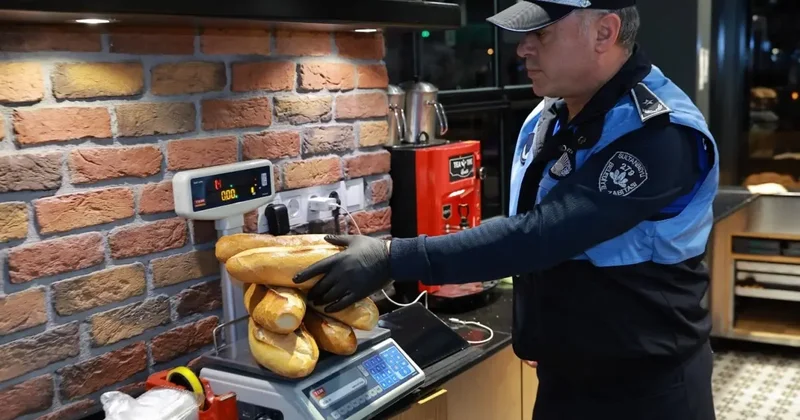 Böyle esnaflar da var! Ekmeği tartıya koyan ekipler, işletme sahibine teşekkür etti