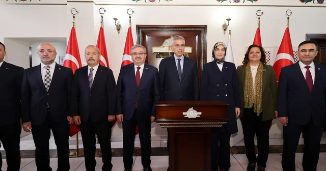 Bakan Memişoğlu: Nakil konusunda 149 merkezle dünyada örnek ülkeyiz Afyonkarahisar Haberleri