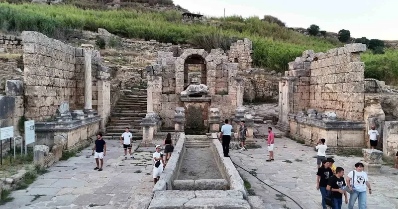 Antalya ekim ayında zirve yaptı, 10 ayda 16 milyon turisti aştı