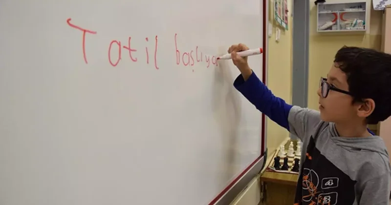 Kasım ara tatili kaç gün sürecek, 9 gün mü? MEB 2025 2026 çalışma takvimi