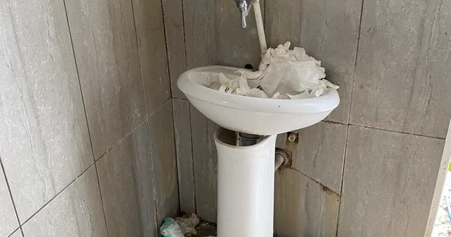 Bolu da türbede tepki çeken görüntüler Bolu Haberleri