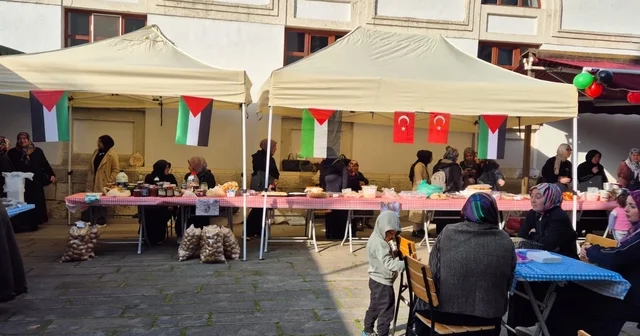 Devrekani de Gazze yararına hayır çarşısı düzenlendi Kastamonu Haberleri