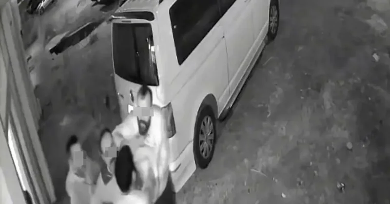 Kukla Sanatçısına Aile İçi Şiddet