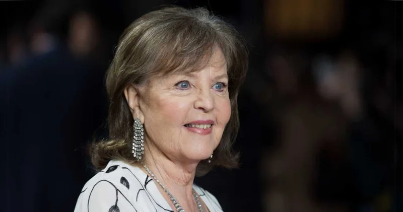 Alzheimer ile mücadele eden ünlü oyuncu hayatını kaybetti