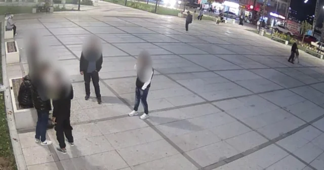 Yere attıkları çekirdek kabuklarını temizleyip, ceza ödediler Bursa Haberleri