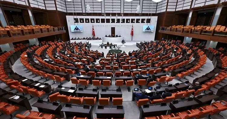 TBMM de kritik hafta! 14 günlük yoğun mesai başlıyord