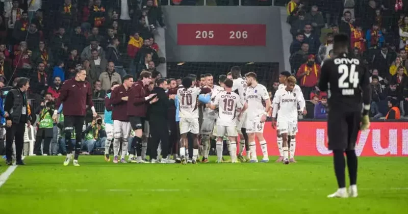 Fırtına yı İzmir den Muçi çıkardı! Zirve yolunda kritik 3 puan