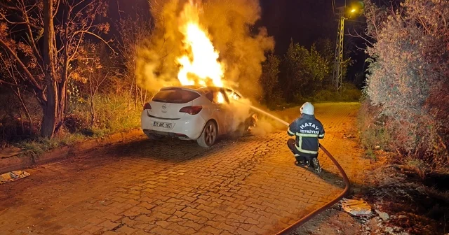 Defne de otomobil alevlere teslim oldu Hatay Haberleri