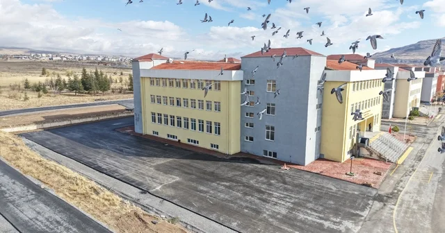 Develi de Türkiye de ilk ve tek akıllı sera kuruldu Kayseri Haberleri