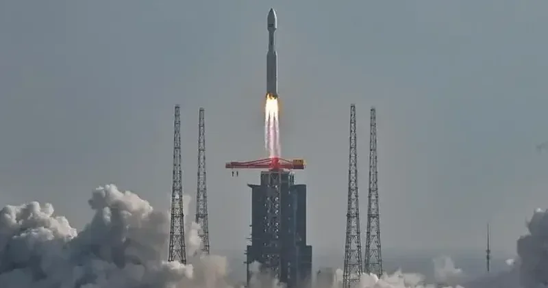 Çin yeni bir internet uydu grubunu uzaya gönderdi Asya Haberleri