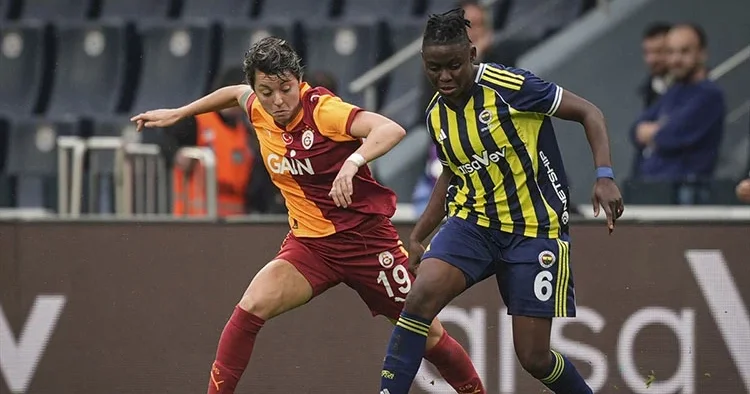 Kadınlar derbisinde Fenerbahçe, Galatasaray ın yenilmezlik serisine son verdi!