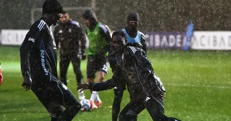 Beşiktaş üç eksikle çalıştı Futbol Haberleri