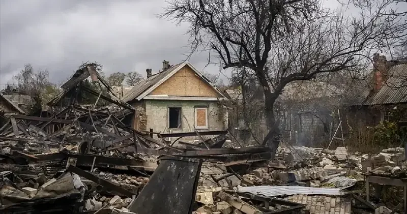 Ukrayna: Rusya son bir haftada 1600 İHA 1200 güdümlü bomba ve 70 füzeyle saldırı düzenledi Asya Haberleri