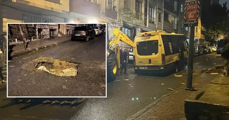 Minibüs yağmur sonrası çöken yola düştü İstanbul Haberleri