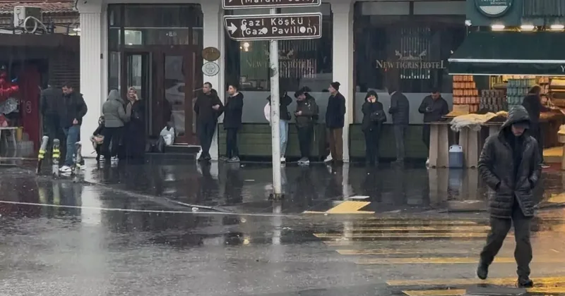 Diyarbakır’da aniden bastıran yağmur hayatı felç etti