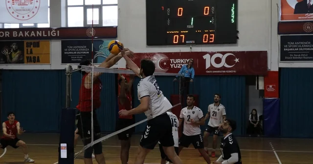 TVF Erkekler 1. Ligi: Düzce Belediyesi Spor Akademisi: 3 TVF Spor Lisesi : 2 Düzce Haberleri