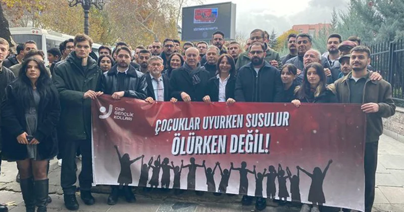 MESEM uygulamasını protesto eden CHP li gençler İstanbul un 39 ilçesinden seslendi: Çocukların yakasını mafyanın, patronun, iktidarın sömürgeci elinden kurtaracağız