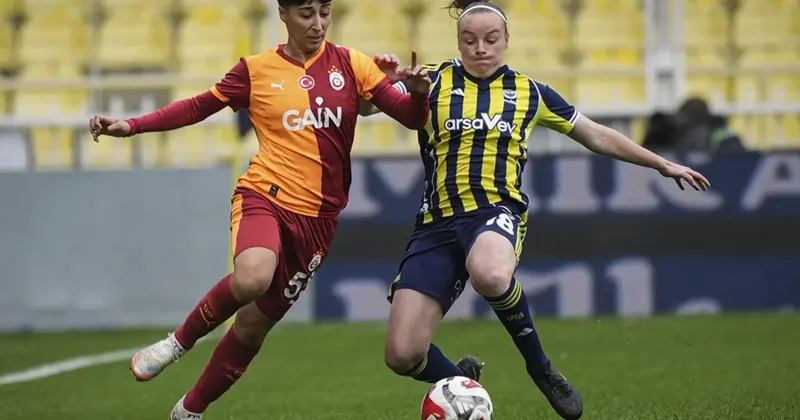 Kadınlar derbisinde Galatasaray ı deviren Fenerbahçe 11 de 11 yaparak liderliğe oturdu