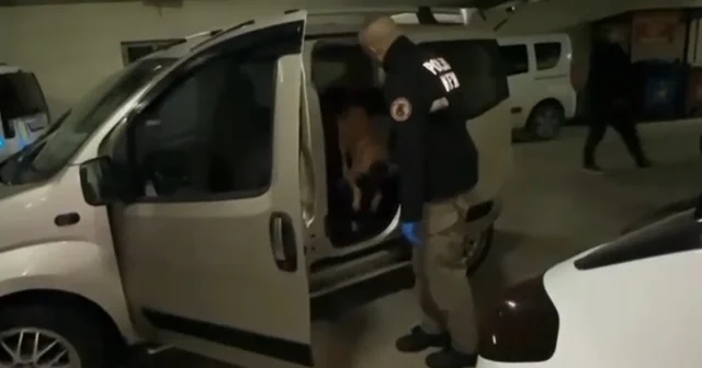 Aracın kapılarına gizlenmiş kokaini Pako buldu Bolu Haberleri