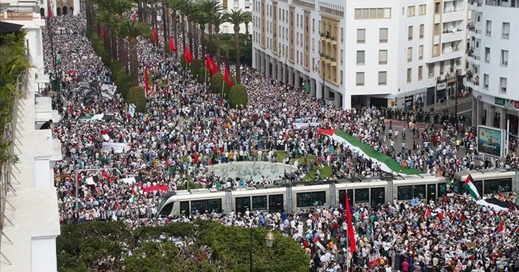 Fas ta binlerce kişi Gazze için yürüdü