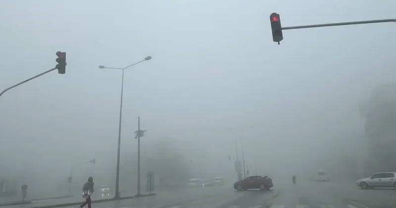 Denizli de sis: Görüş mesafesini 30 metreye kadar düştü