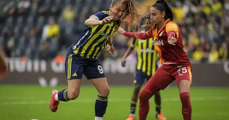 Fenerbahçe Galatasaray kadınlar derbisi nefes kesti: Yeni lider belli oldu Futbol Haberleri