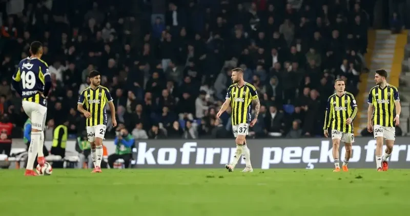 Fenerbahçeliler o ismin kadro dışı kalmasını istiyor: Başakşehir maç sonu tepki büyük Futbol Haberleri