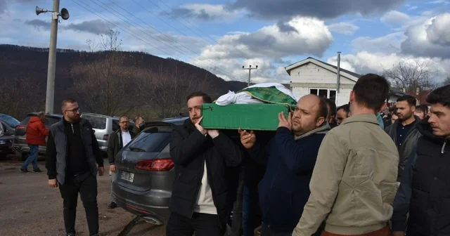 Kazada hayatını kaybeden sürücü toprağa verildi Sakarya Haberleri