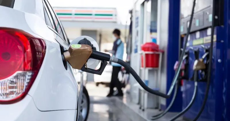 Türkiye de 600 den fazla şubesi var! Akaryakıt devi 6 gün içinde satılacak