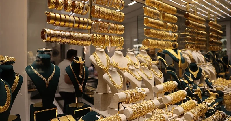 Düğün sonrası kuyumculardan eli boş dönüyorlar: Üzerinde yazana aldanmayın, hepsi çöp Sözcü Gazetesi