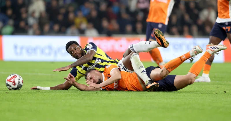 Başakşehir Fenerbahçe maçının hakem yorumları! (Jhon Duran kırmızı kart görmeli miydi?) Fenerbahçe Haberleri