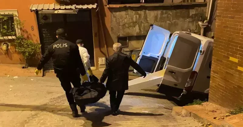 Beyoğlu’nda yalnız yaşayan Angolalı kadın yatak odasında ölü bulundu