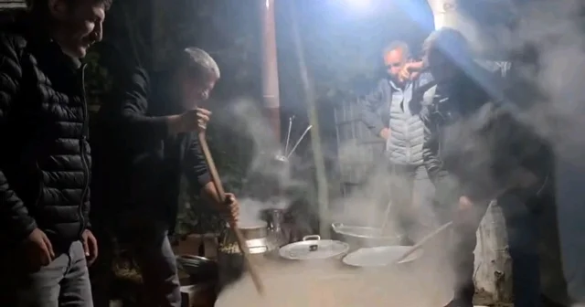 Ağrı nın geleneksel Halise lezzeti Edirne de ilgi gördü Edirne Haberleri