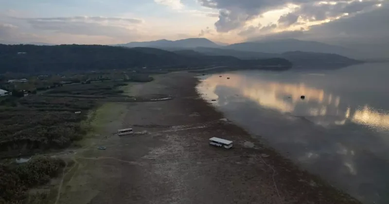 16 ilçenin muhtarları Sapanca Gölü için tek ses oldu: Sanayinin değil yaşamın kaynağıdır