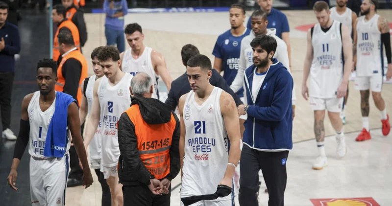 Anadolu Efes: 92 Aliağa Petkimspor: 96 MAÇ SONUCU Basketbol Haberleri