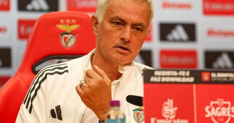 Kupadan elenen Mourinho futbolculara sardı