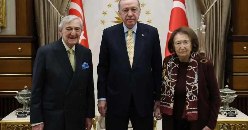 Cumhurbaşkanı Erdoğan, Vehbi Koç ve Semahat Arsel i Külliye de kabul etti