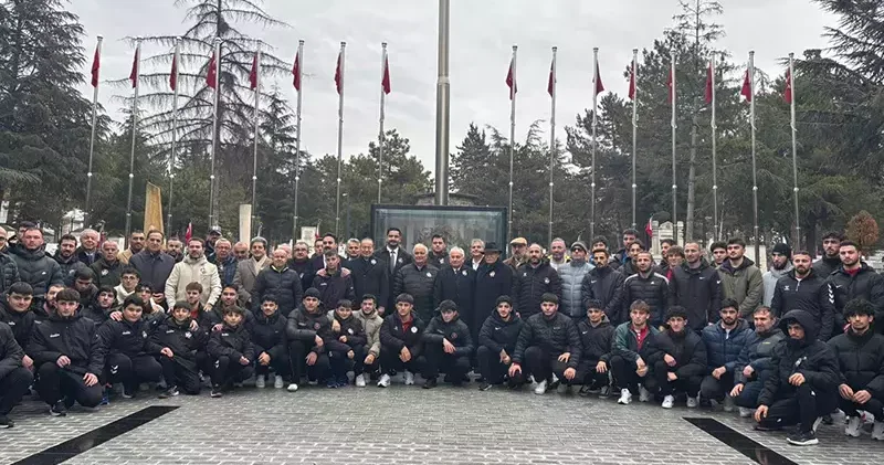 Yaşar Doğu, ölümünün 65’inci yıl dönümünde mezarı başında anıldı